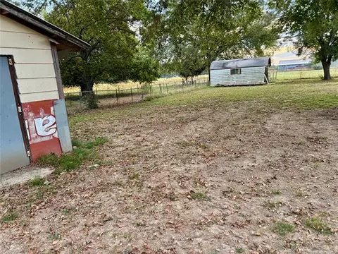 Exterior - 411321 E 1080 Rd, Checotah, OK 74426 photo 4 of 6