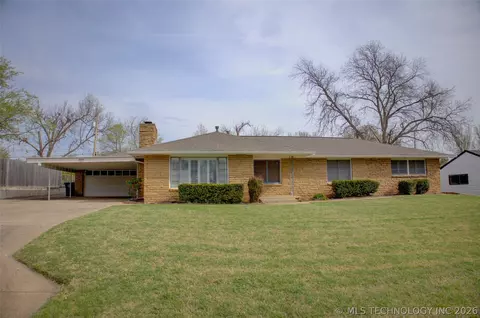 4925 E 23rd St, Tulsa, OK 74114