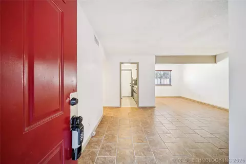 4804 S Victor Avenue 4804a, Tulsa, OK 74105