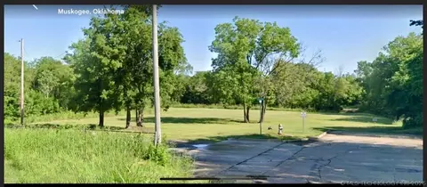 613 N 20th St, Muskogee, OK 74401