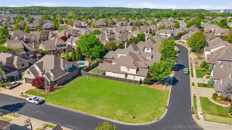 4322 E 117th Dr, Tulsa, OK 74137