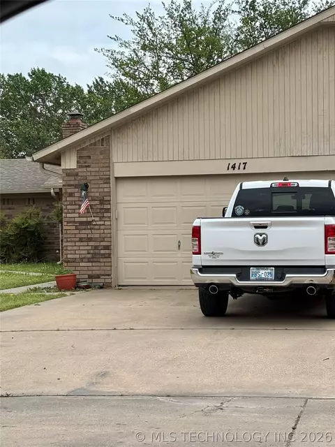 1417 Windsor 1417, Ardmore, OK 73401