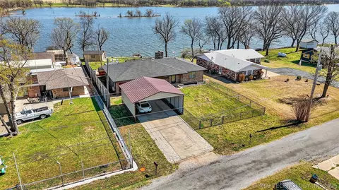 69 Lakeshore Dr, Adair, OK 74330