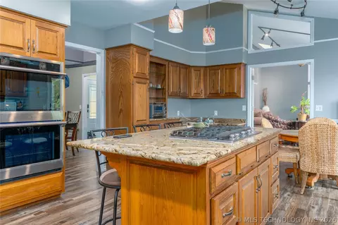 Kitchen - 6716 E 65th St, Tulsa, OK 74133 photo 2 of 3