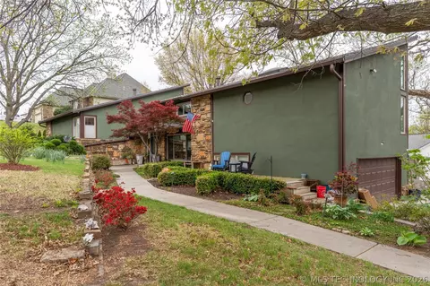 Exterior - 6716 E 65th St, Tulsa, OK 74133 photo 9 of 10