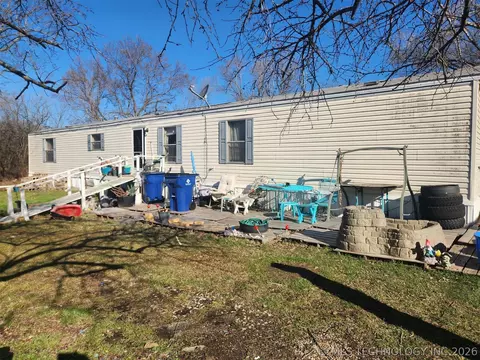 414 E Golden Ave, Copan, OK 74022