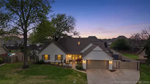 9920 S Irvington Ave, Tulsa, OK 74137