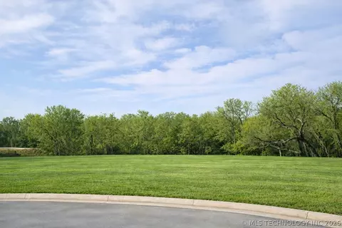 4214 W 111th Ct, Jenks, OK 74037