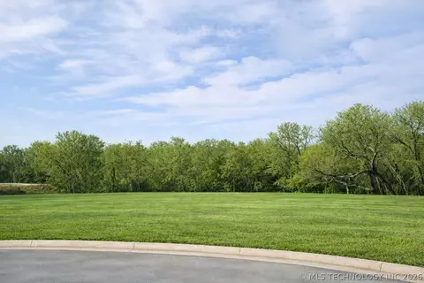 4214 W 111th Ct, Jenks, OK 74037
