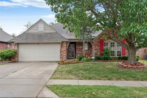 20230 E 50th Pl, Broken Arrow, OK 74014