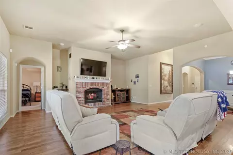 Living - 20230 E 50th Pl, Broken Arrow, OK 74014 photo 1 of 1
