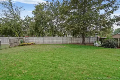 Exterior - 20230 E 50th Pl, Broken Arrow, OK 74014 photo 3 of 3