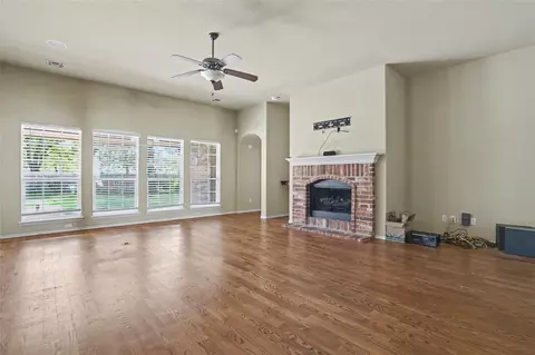Living - 20230 E 50th Pl, Broken Arrow, OK 74014 photo 5 of 10