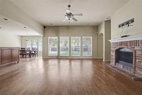Living - 20230 E 50th Pl, Broken Arrow, OK 74014 photo 4 of 10