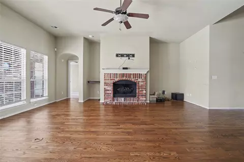 Living - 20230 E 50th Pl, Broken Arrow, OK 74014 photo 9 of 10
