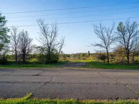 570 E 1120 Rd, Checotah, OK 74426 photo 47