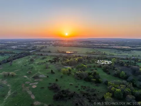 570 E 1120 Rd, Checotah, OK 74426 photo 11