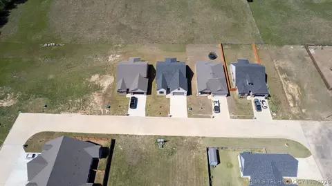 View/Area - 849 Springfield Ct, Durant, OK 74701 photo 5 of 7