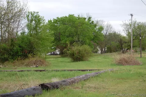N B. Street, Henryetta, OK 74437