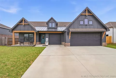 13827 S Quincy St, Glenpool, OK 74033