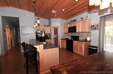 Kitchen - 449272 E 982 Rd, Vian, OK 74962 photo 1 of 7