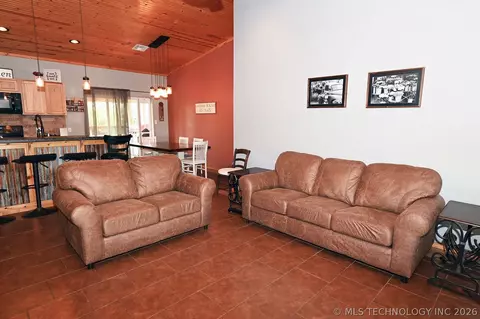 Living - 449272 E 982 Rd, Vian, OK 74962 photo 1 of 2