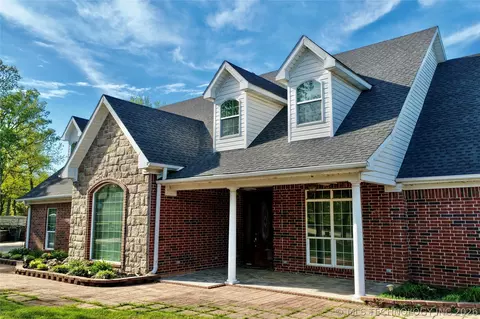 Exterior - 25 E Shoreline Dr, Eufaula, OK 74432 photo 8 of 8