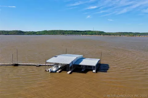 View/Area - 25 E Shoreline Dr, Eufaula, OK 74432 photo 5 of 10