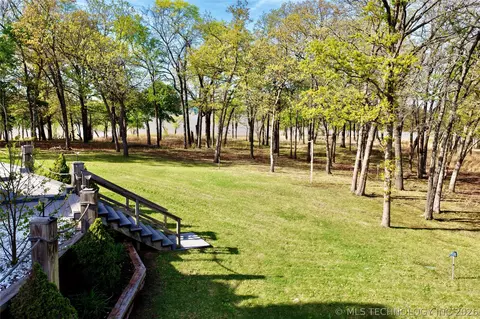 View/Area - 25 E Shoreline Dr, Eufaula, OK 74432 photo 3 of 10