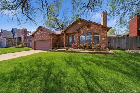 11330 S 108th East Pl, Bixby, OK 74008