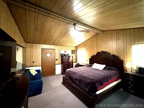 Bedroom - 366 Main St, Eufaula, OK 74432 photo 2 of 2