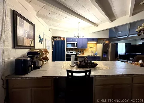 Kitchen - 366 Main St, Eufaula, OK 74432 photo 5 of 5