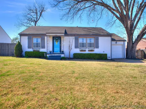 3822 S Trenton Ave, Tulsa, OK 74105