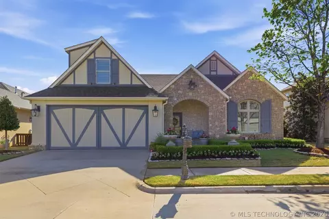 8405 S Olympia Ave, Tulsa, OK 74132