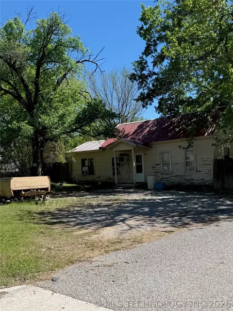 1411 W Broadway, Sulphur, OK 73086