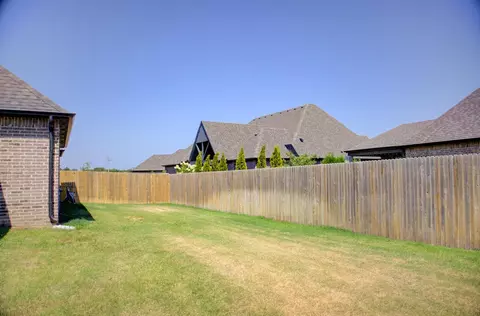 Exterior - 14509 E 80th St N, Owasso, OK 74055 photo 6 of 13