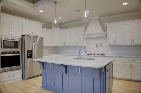 Kitchen - 14509 E 80th St N, Owasso, OK 74055 photo 4 of 8