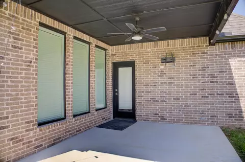 Exterior - 14509 E 80th St N, Owasso, OK 74055 photo 3 of 13