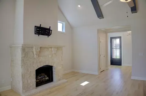Living - 14509 E 80th St N, Owasso, OK 74055 photo 2 of 5