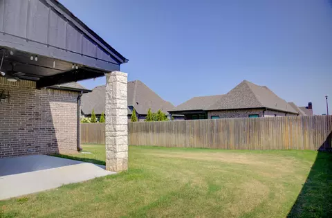 Exterior - 14509 E 80th St N, Owasso, OK 74055 photo 5 of 13