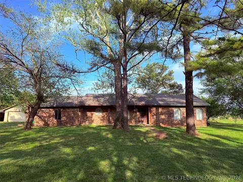 920 Timber Grove Dr, Ardmore, OK 73401