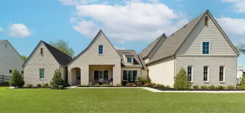 6320 N Blue Sage Dr, Owasso, OK 74055
