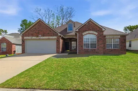 3105 N 1st St, Broken Arrow, OK 74012