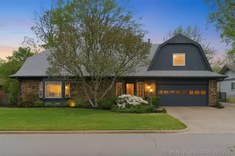 508 Meadowood Dr, Broken Arrow, OK 74011