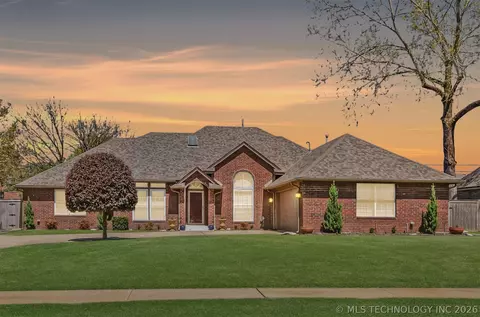 5408 W Orlando Cir, Broken Arrow, OK 74011