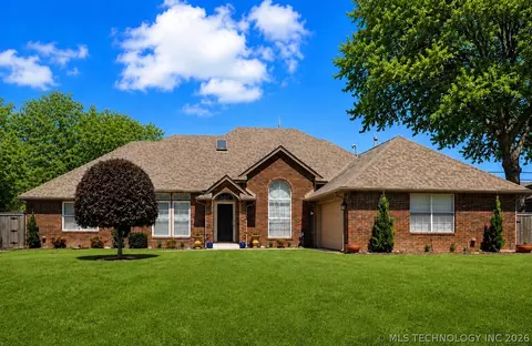 5408 W Orlando Cir, Broken Arrow, OK 74011