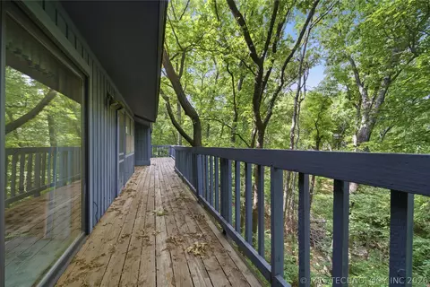 Exterior - 4522 E 75th St, Tulsa, OK 74136 photo 7 of 11