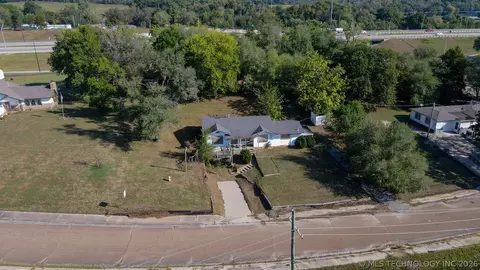 4919 W Reconciliation Way, Tulsa, OK 74127