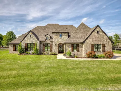 30817 E 67th St S, Broken Arrow, OK 74014