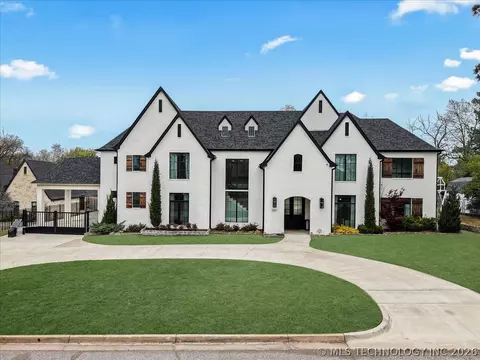 3207 E 44th St, Tulsa, OK 74105